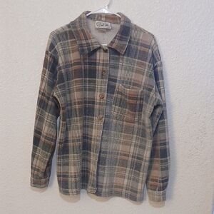 Planet Love Medium Plaid Flannel Button-Up Shirt